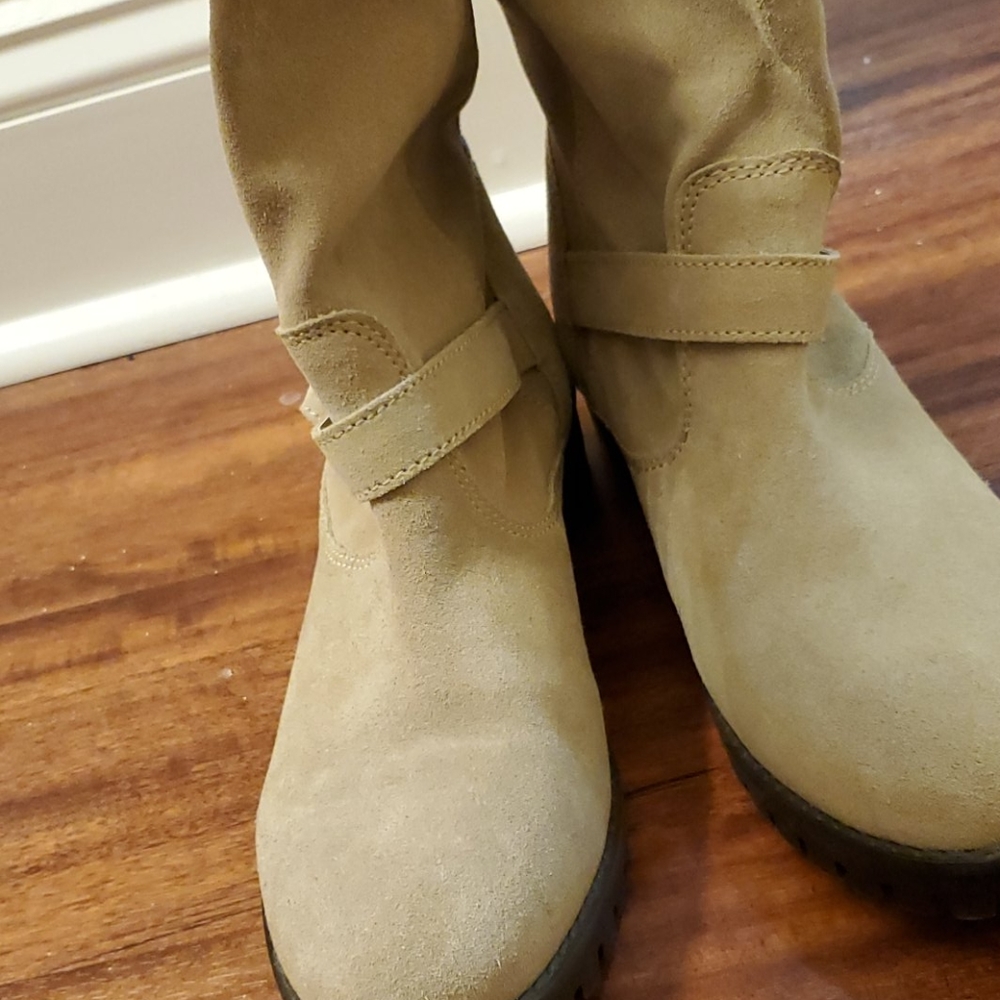 Tan booties - Picture 2 of 3